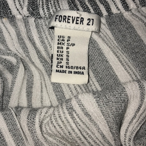 Off-Shoulder Striped Top - Picture 2 of 2